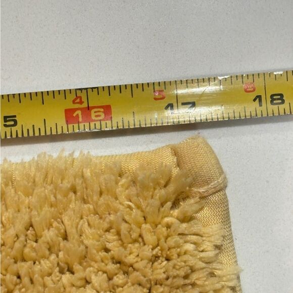 Golden Yellow Soft Tufted Bath Mat Nonskid Back - Picture 8 of 9